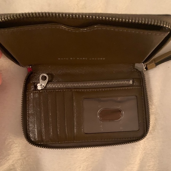 MARC BY MARC JACOBS Pink + olive two toned wallet - Picture 4 of 5